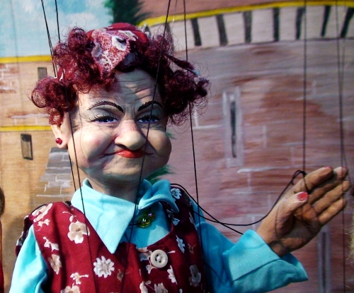 “The Princess Not Laughing” at the 2010 puppet festival in Holon. Photo by Ornan Breyer