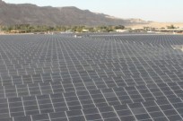 New Yorkers on the InnovatioNation tour learned about solar energy developments at Israel’s Arava Power.