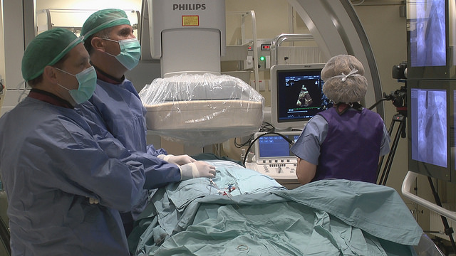 Drs. Elchanan Bruckheimer, Einat Birk and Tamir Dagan used a RealView Imaging prototype at the Schneider Children’s Medical Center in Israel to perform a minimally invasive repair of a patient’s heart.
