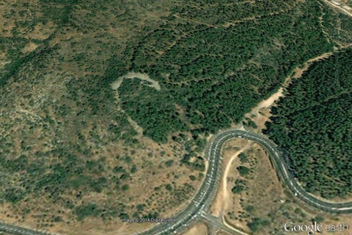 Crescent-shaped stone monument. (Google Earth Photo)