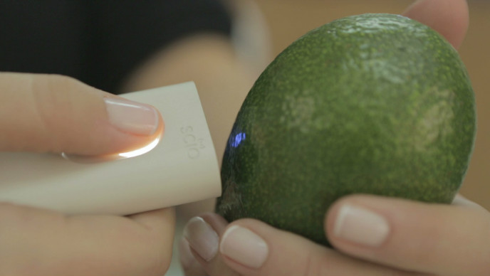 Scanning produce with SCiO clues you in on quality, ripeness and nutritional value.
