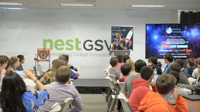 Matias addressing 450 teenage coders at HackGenY Silicon Valley. 