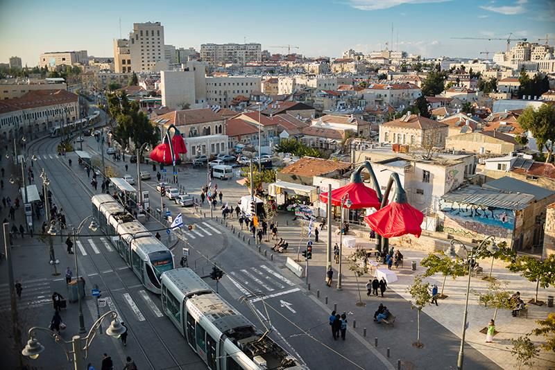 The installation adds a splash of color to the capital city’s Machane Yehuda marketplace area. Photo courtesy of HQ Architects