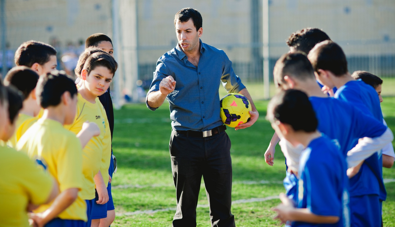 The Equalizer founder Liran Gerassi with players. Photo by Adi Peretz