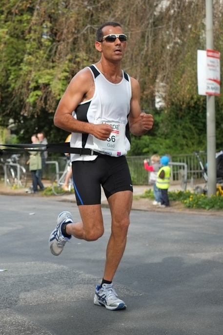 Blind marathon runner Gadi Yarkoni. Photo by Photosdelux.com