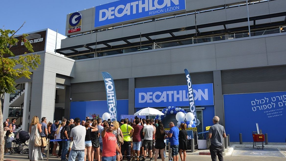 decathlon opening times