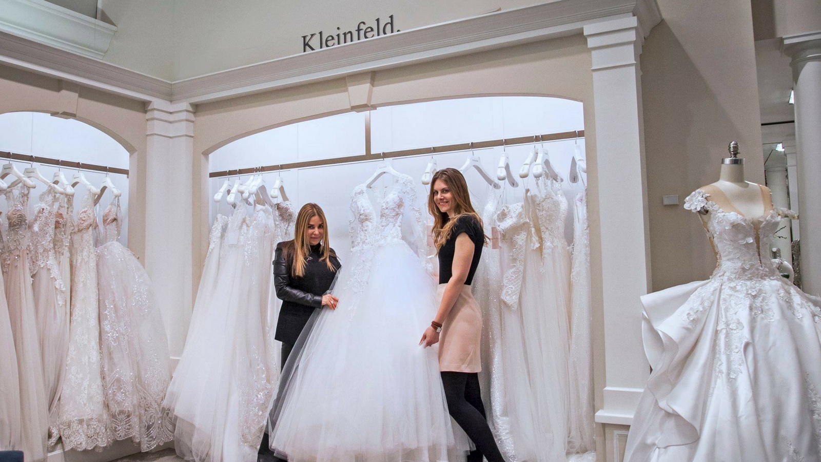 Lakum Unveils Exclusive Wedding Dresses for Kleinfeld | Wedding Inspirasi